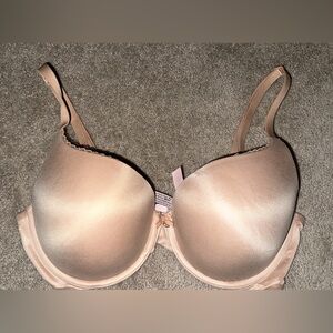 Nude push-up bra